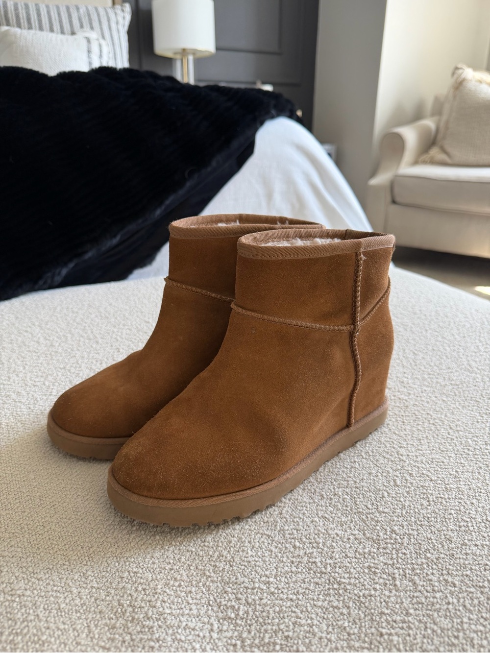 UGG Classic Short Suede Boot in Chestnut Brown